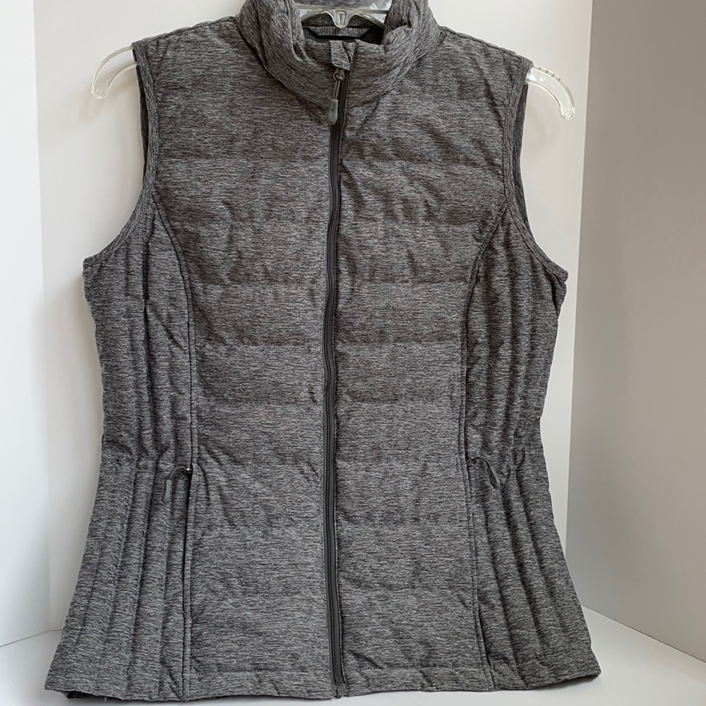 Heatkeep mock neck quilted zip front puffer vest size Small